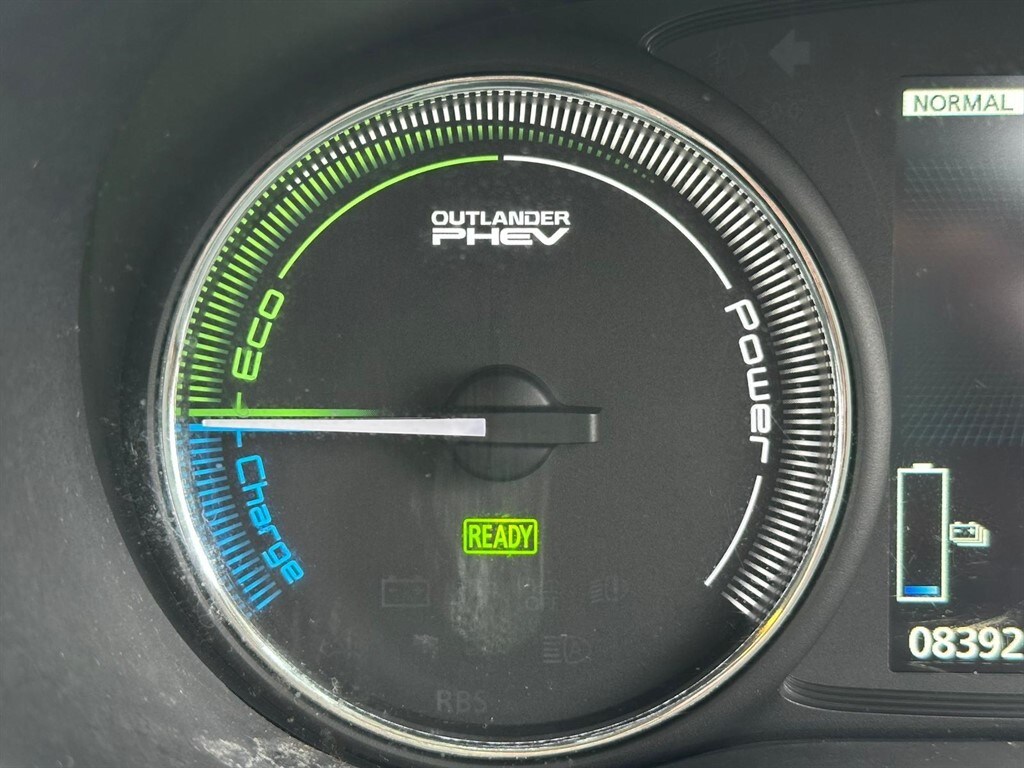 Used Mitsubishi Outlander 2016 for sale - 77499876: Photo 55