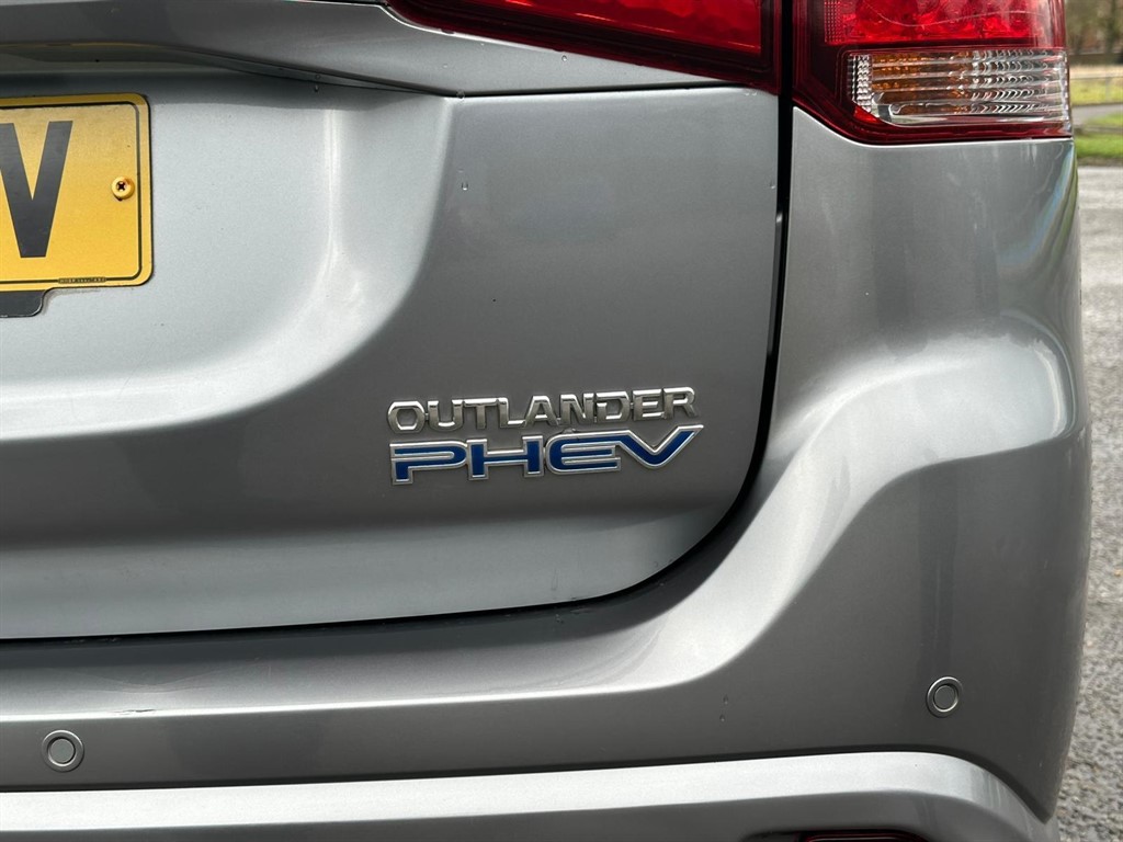 Used Mitsubishi Outlander 2016 for sale - 77499876: Photo 8