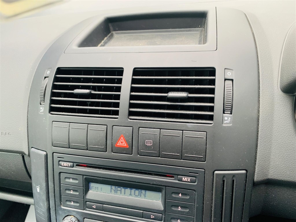 Used Volkswagen Polo 2005 for sale - 77274617: Photo 46