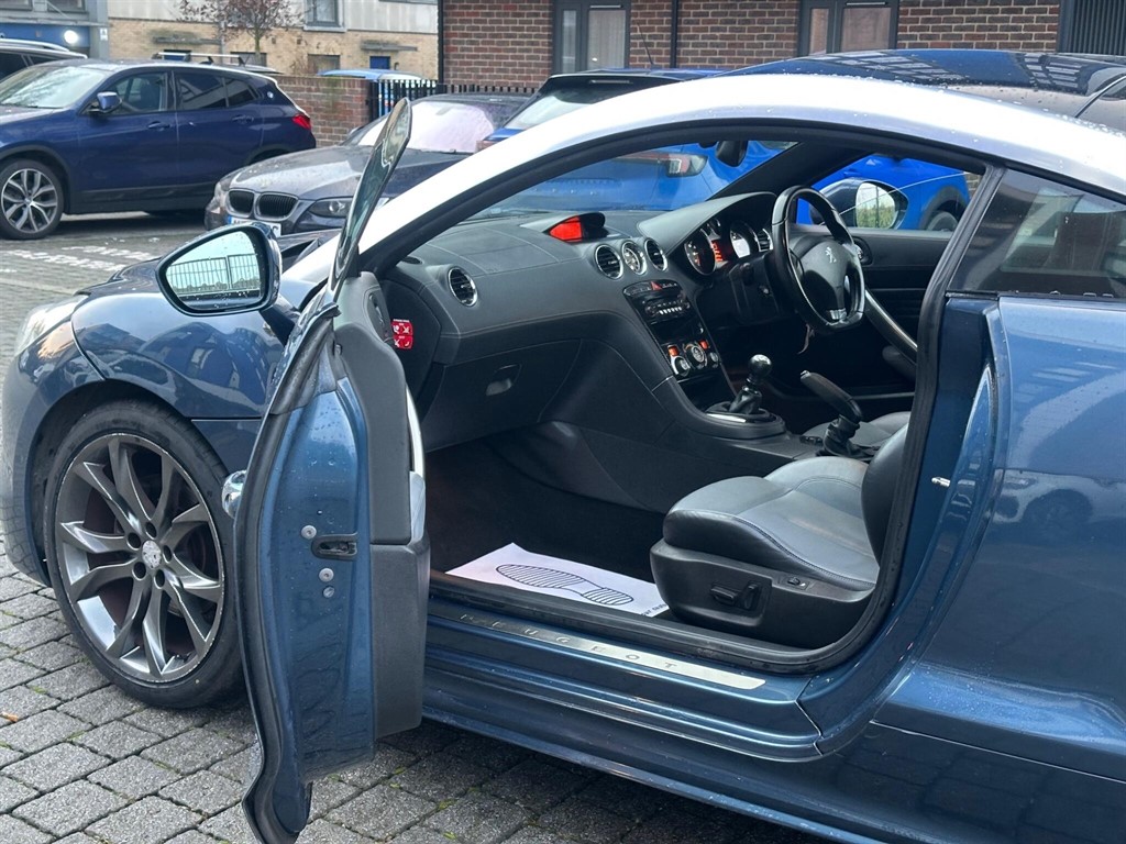 Used Peugeot RCZ 2013 for sale - 77232416: Photo 11