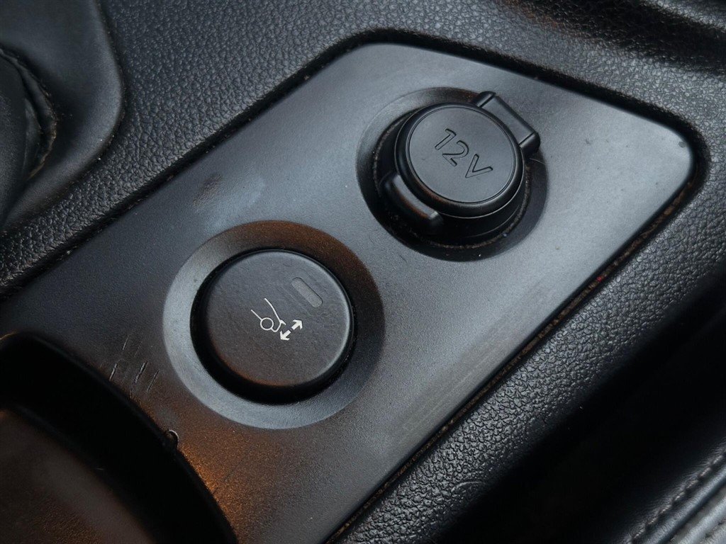 Used Peugeot RCZ 2013 for sale - 77232416: Photo 30