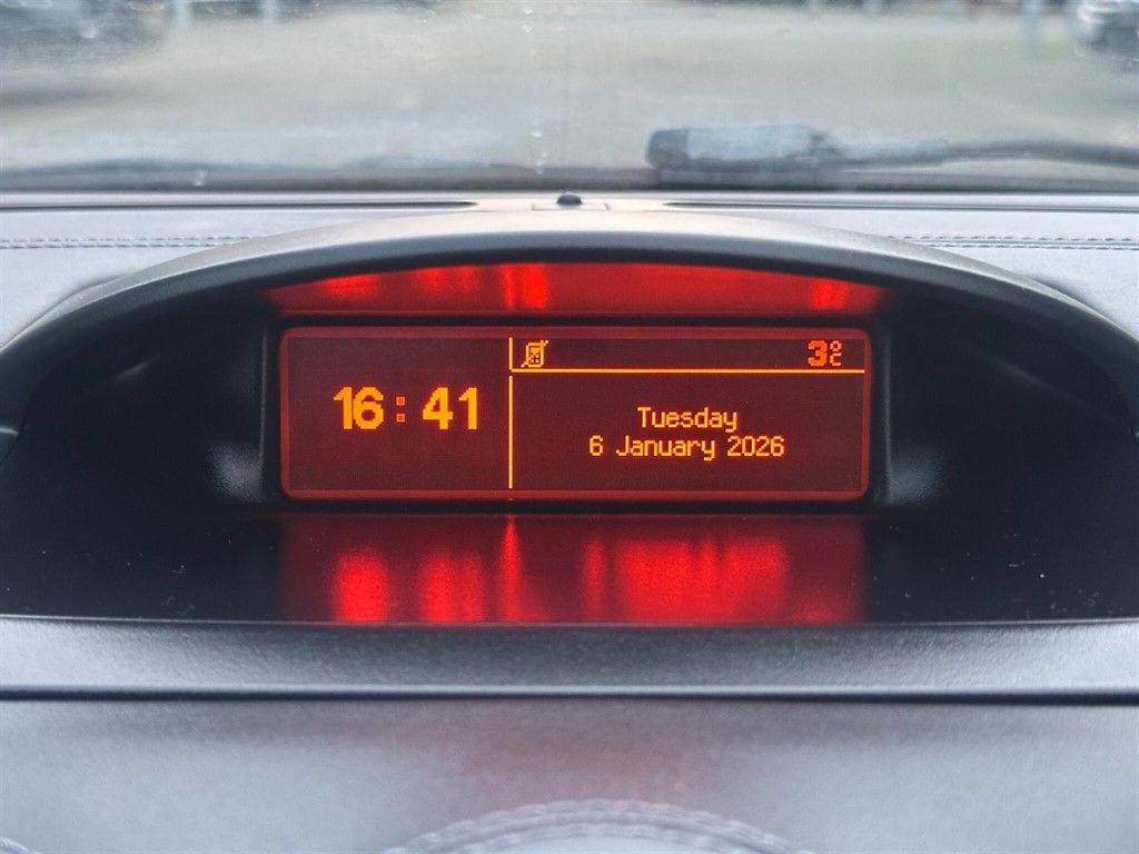 Used Peugeot RCZ 2013 for sale - 77232416: Photo 46