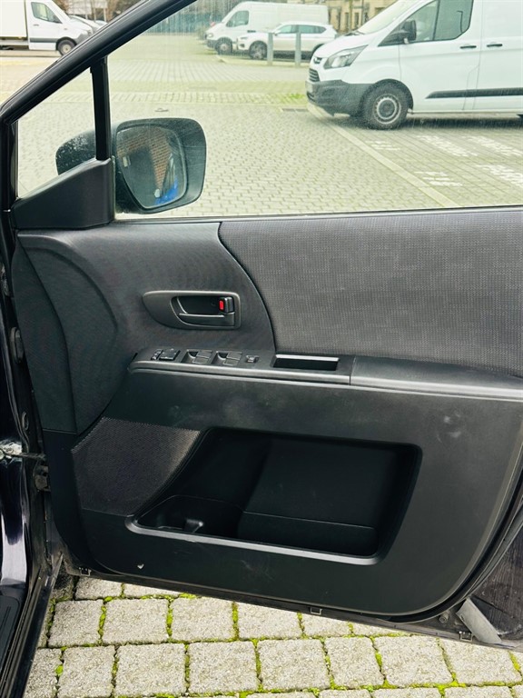 Used Mazda Mazda5 2009 for sale - 76999811: Photo 28