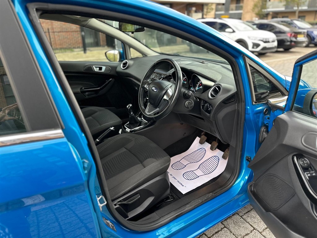 Used Ford Fiesta 2015 for sale - 76404915: Photo 25
