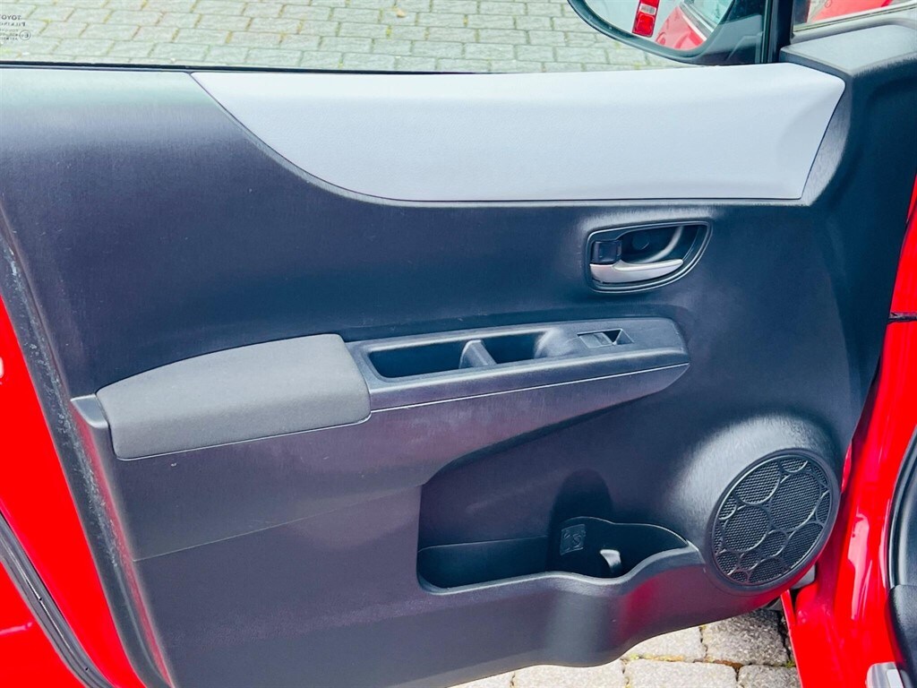 Used Toyota Yaris 2014 for sale - 78148887: Photo 48