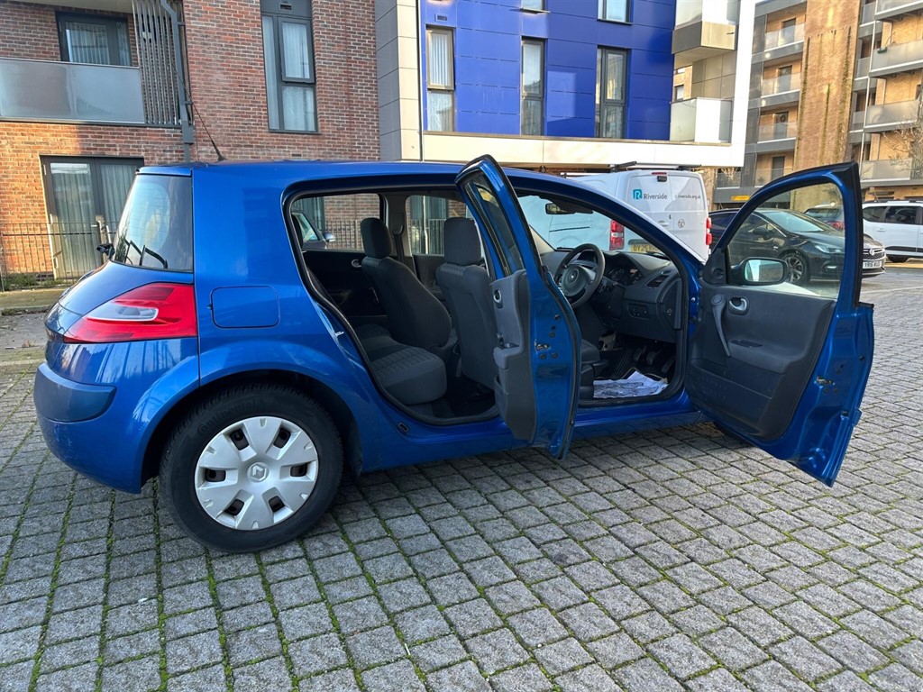 Used Renault Megane 2008 for sale - 77043144: Photo 11