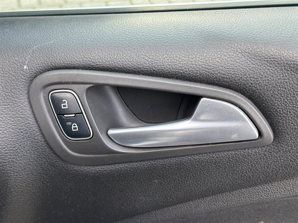 Used Ford C-Max 2016 for sale - 77058032: Photo 20