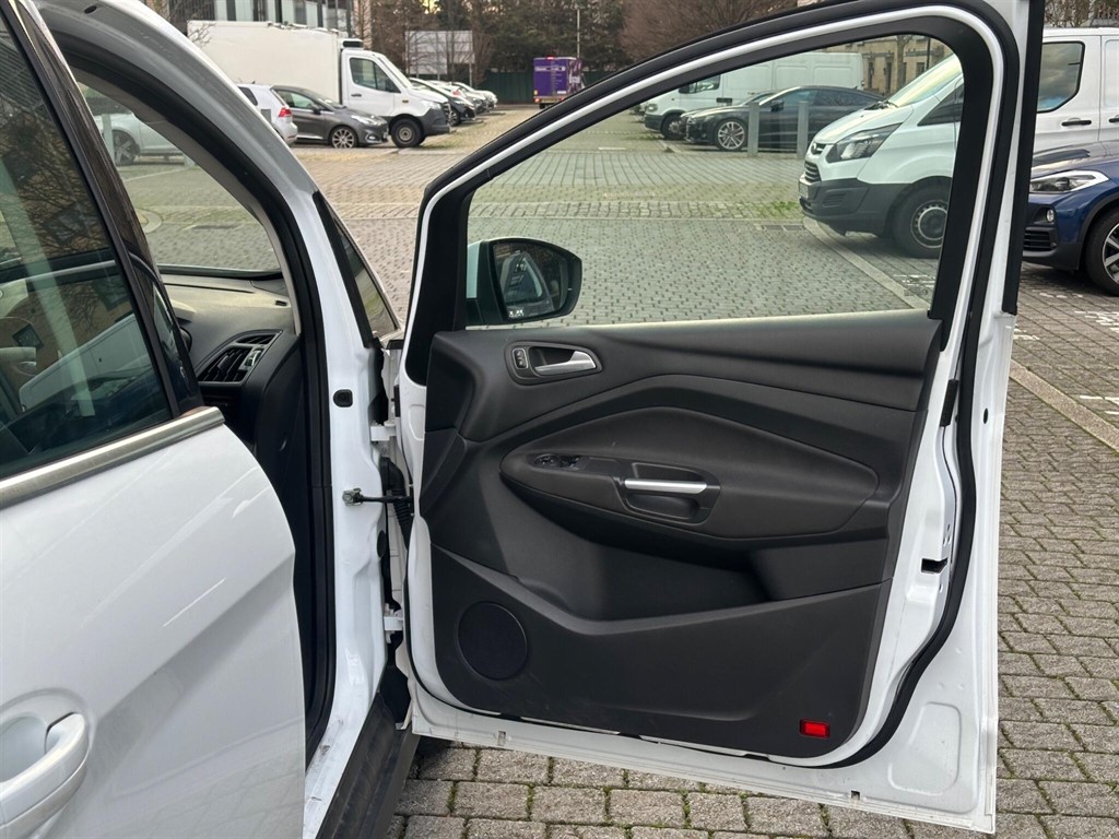 Used Ford C-Max 2016 for sale - 77058032: Photo 29