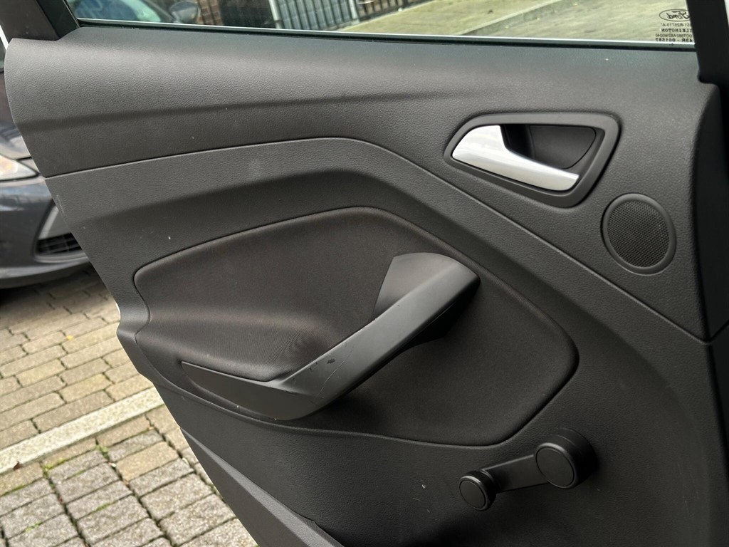 Used Ford C-Max 2016 for sale - 77058032: Photo 32