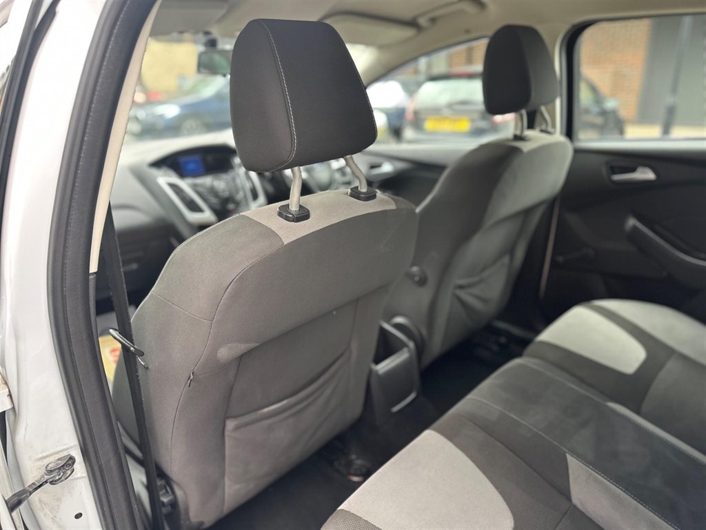 Used Ford Focus 2012 for sale - 76435030: Photo 27