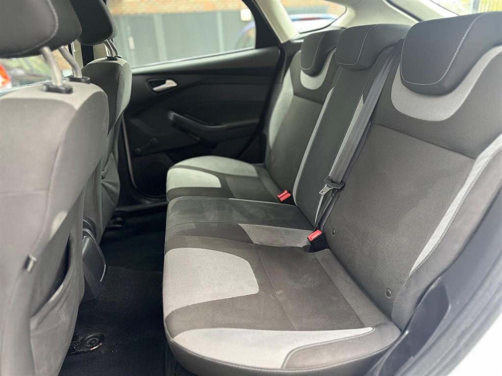 Used Ford Focus 2012 for sale - 76435030: Photo 28