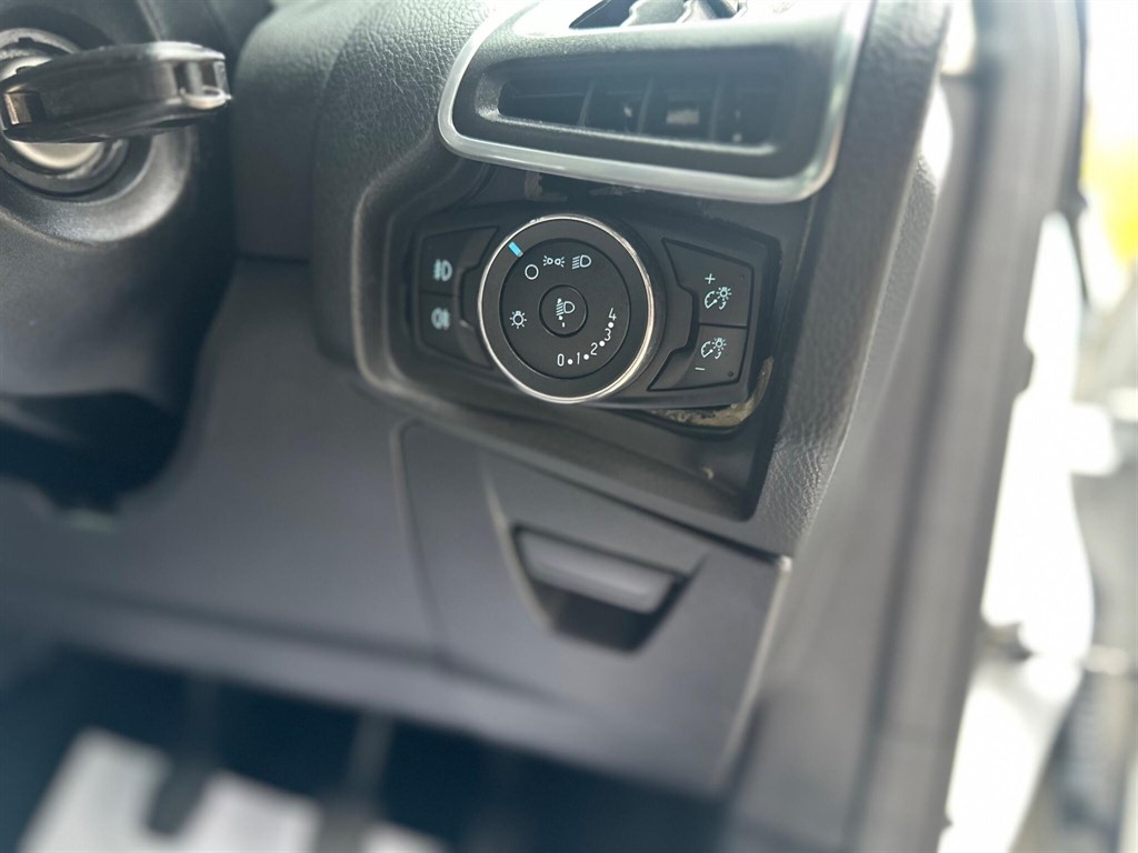 Used Ford Focus 2012 for sale - 76435030: Photo 33