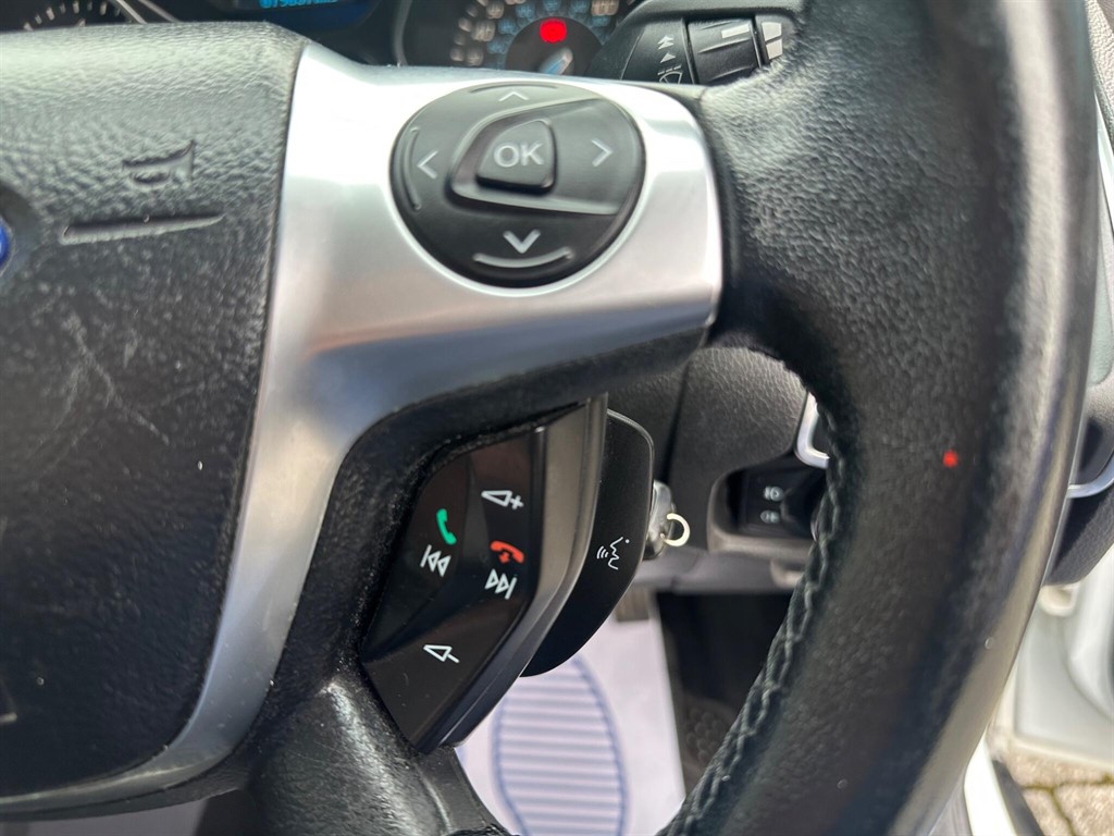 Used Ford Focus 2012 for sale - 76435030: Photo 35