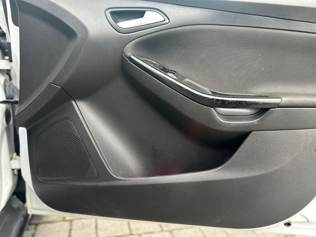 Used Ford Focus 2012 for sale - 76435030: Photo 43