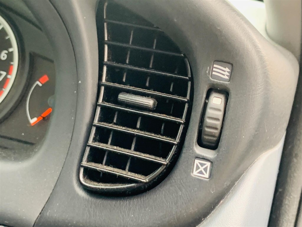 Used Nissan Almera 2005 for sale - 77300744: Photo 20