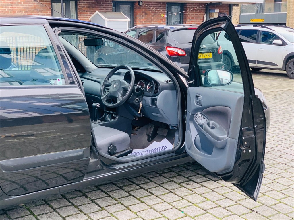 Used Nissan Almera 2005 for sale - 77300744: Photo 24