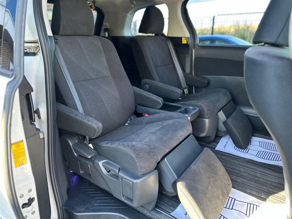 Used Toyota Estima 2013 for sale - 76086910: Photo 20