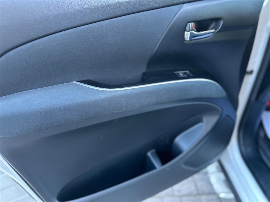 Used Toyota Estima 2013 for sale - 76086910: Photo 27