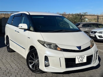 Used Toyota Estima 2013 for sale - 76086910: Photo