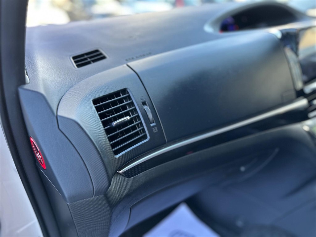 Used Toyota Estima 2013 for sale - 76086910: Photo 30