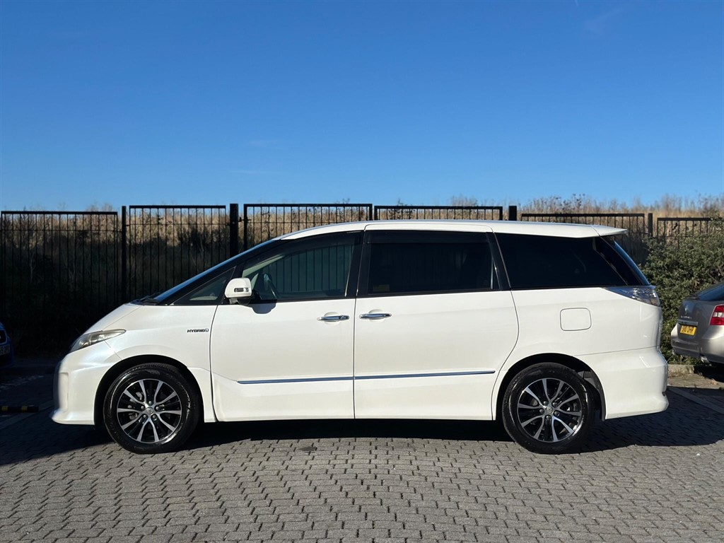 Used Toyota Estima 2013 for sale - 76086910: Photo 7