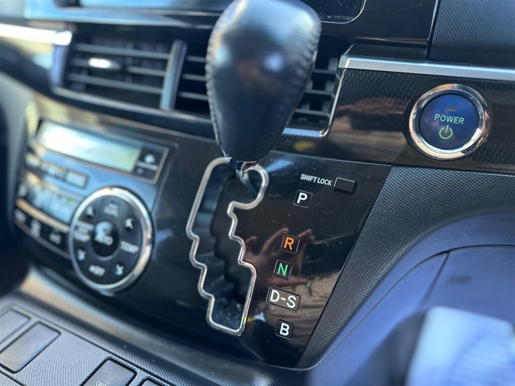 Used Toyota Estima 2013 for sale - 76086910: Photo 73