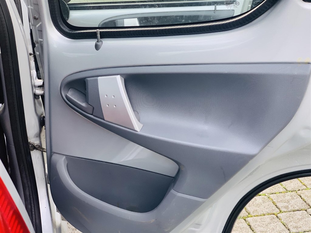 Used Peugeot 107 2007 for sale - 77373268: Photo 26