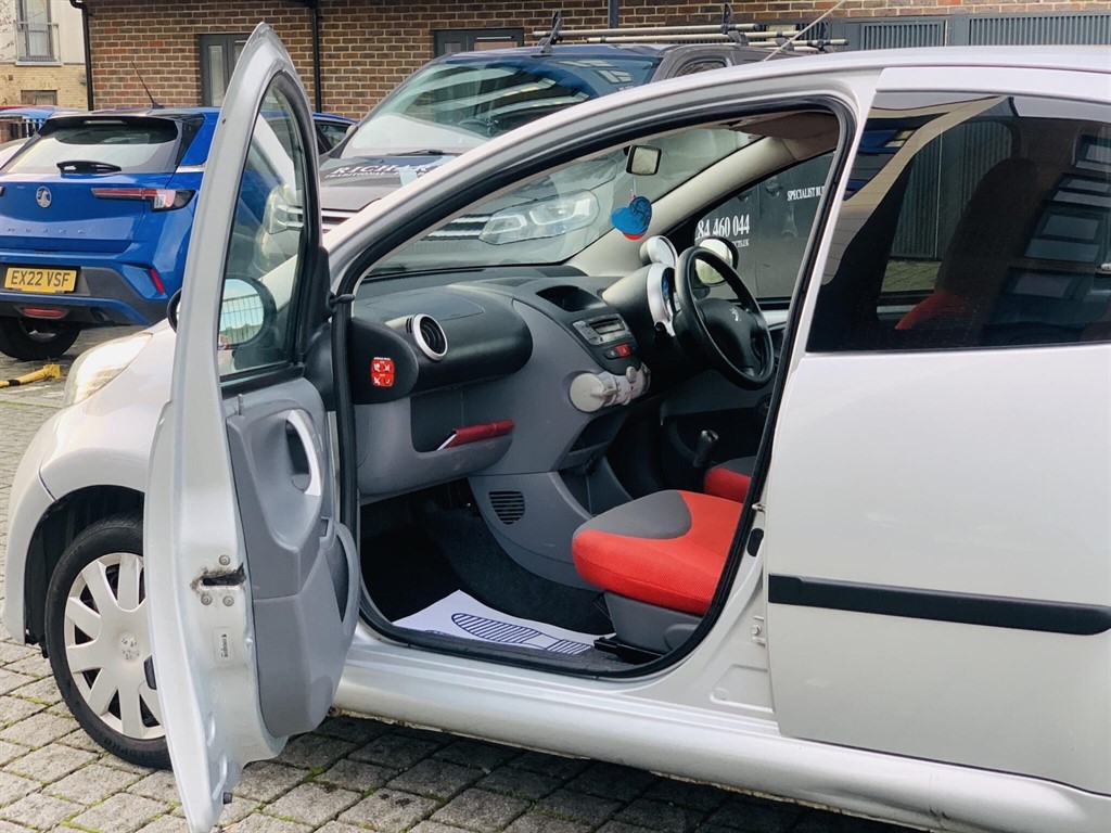 Used Peugeot 107 2007 for sale - 77373268: Photo 8