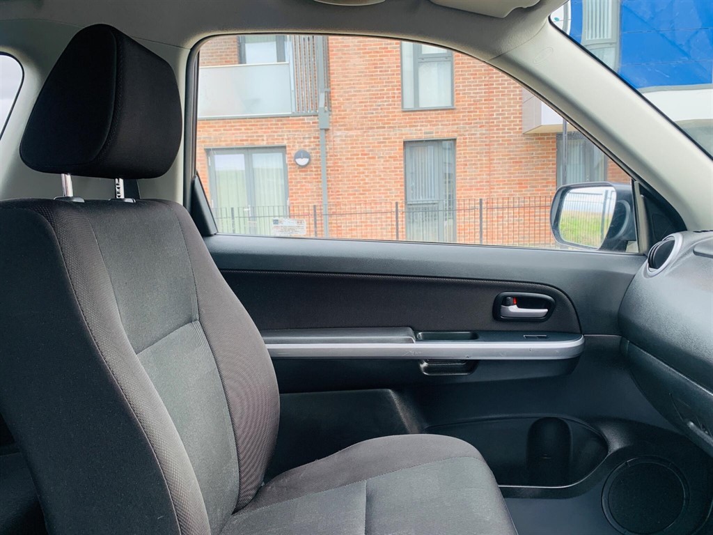 Used Suzuki Grand Vitara 2011 for sale - 77928004: Photo 23