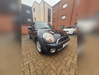2010 (10) - 1.6 Cooper 3dr