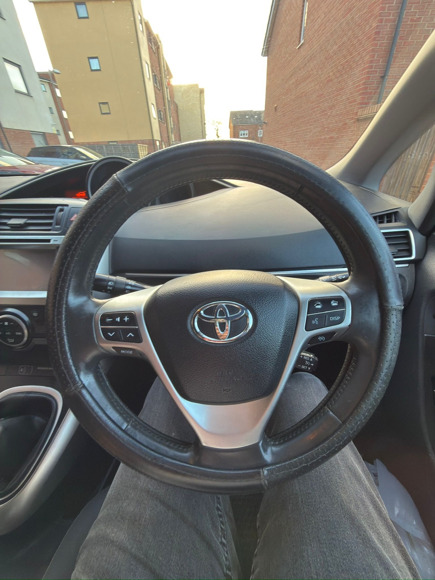 Used Toyota Verso 2015 for sale - 77845449: Photo 13
