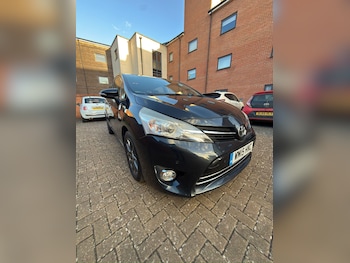 Used Toyota Verso 2015 for sale - 77845449: Photo