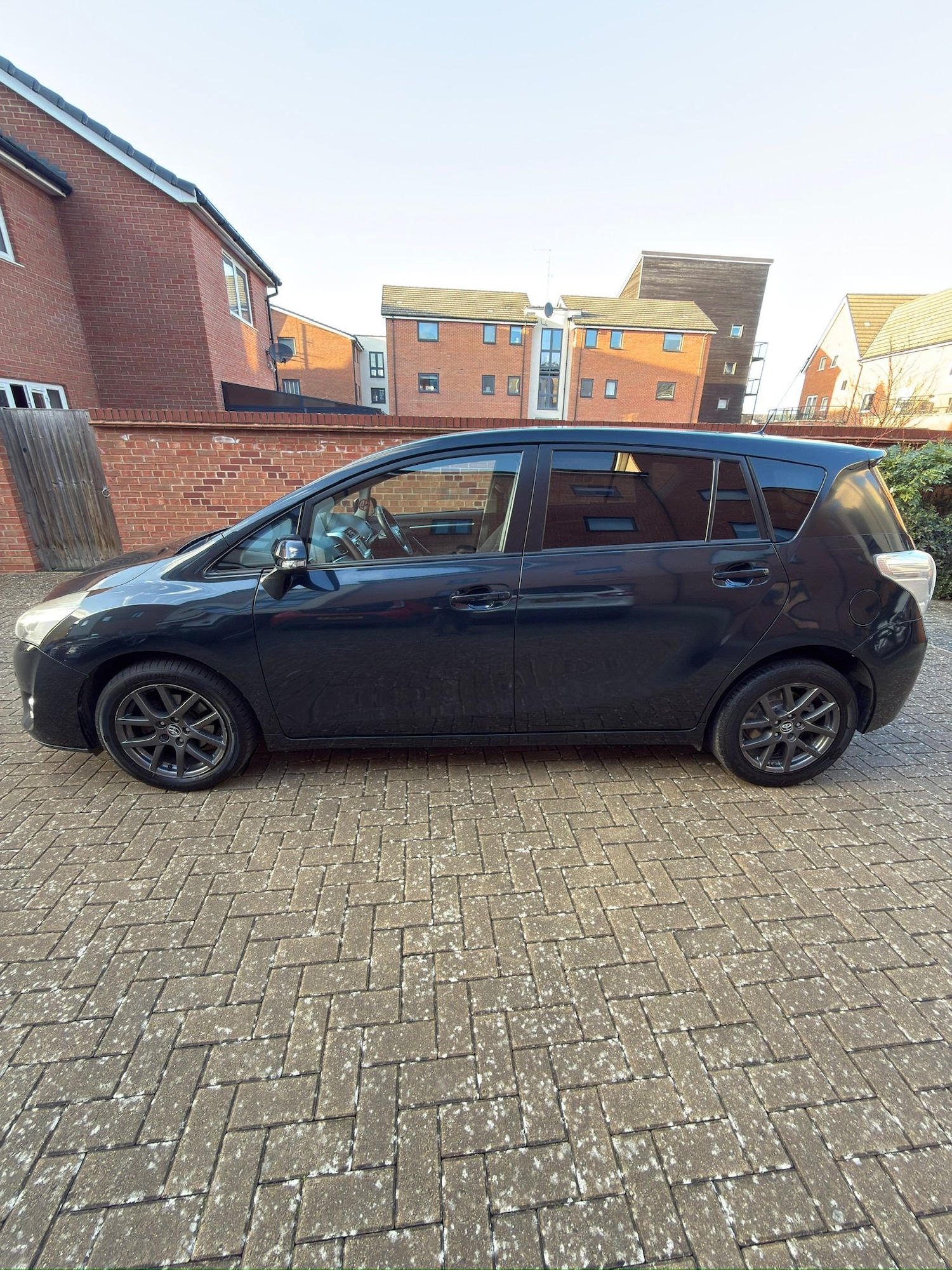 Used Toyota Verso 2015 for sale - 77845449: Photo 4