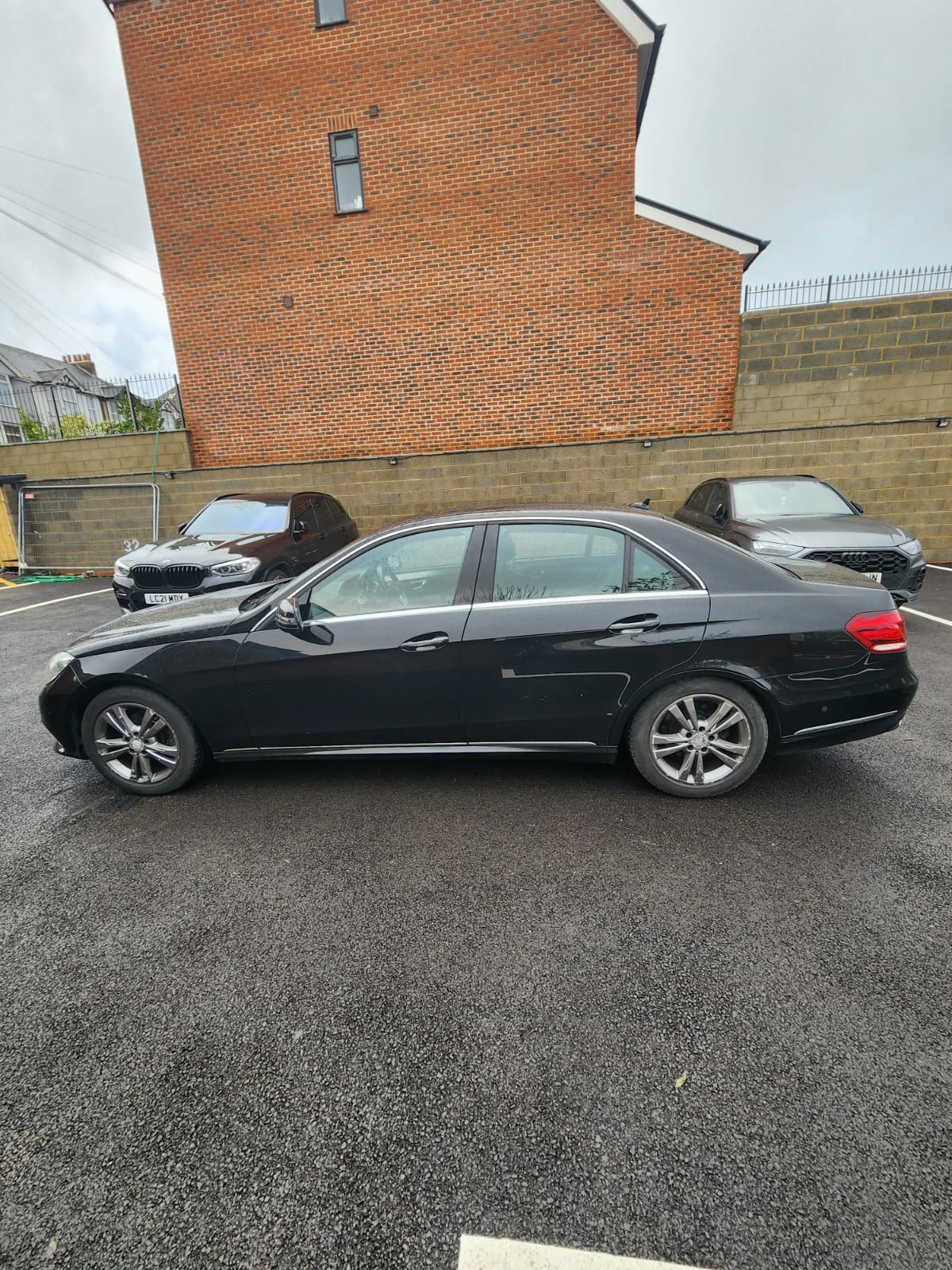 Used Mercedes-Benz E Class 2015 for sale - 76904732: Photo 4