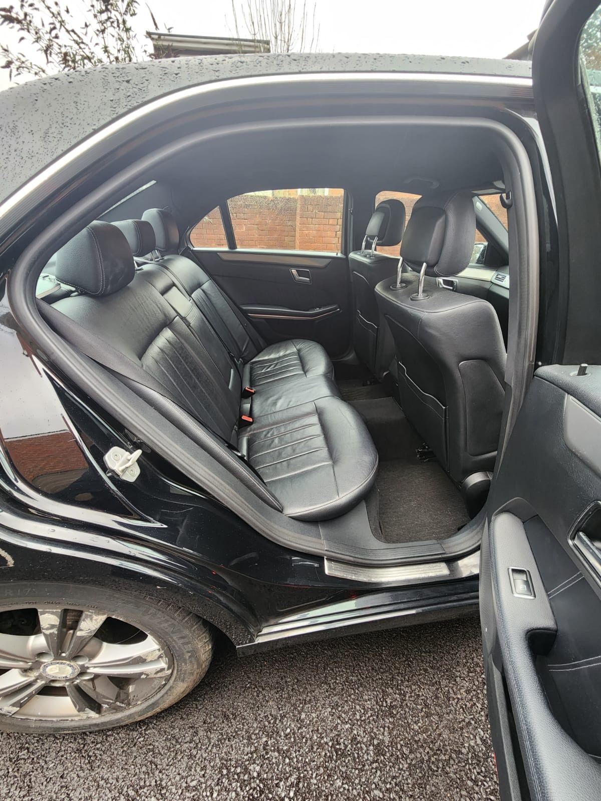 Used Mercedes-Benz E Class 2015 for sale - 76904732: Photo 9