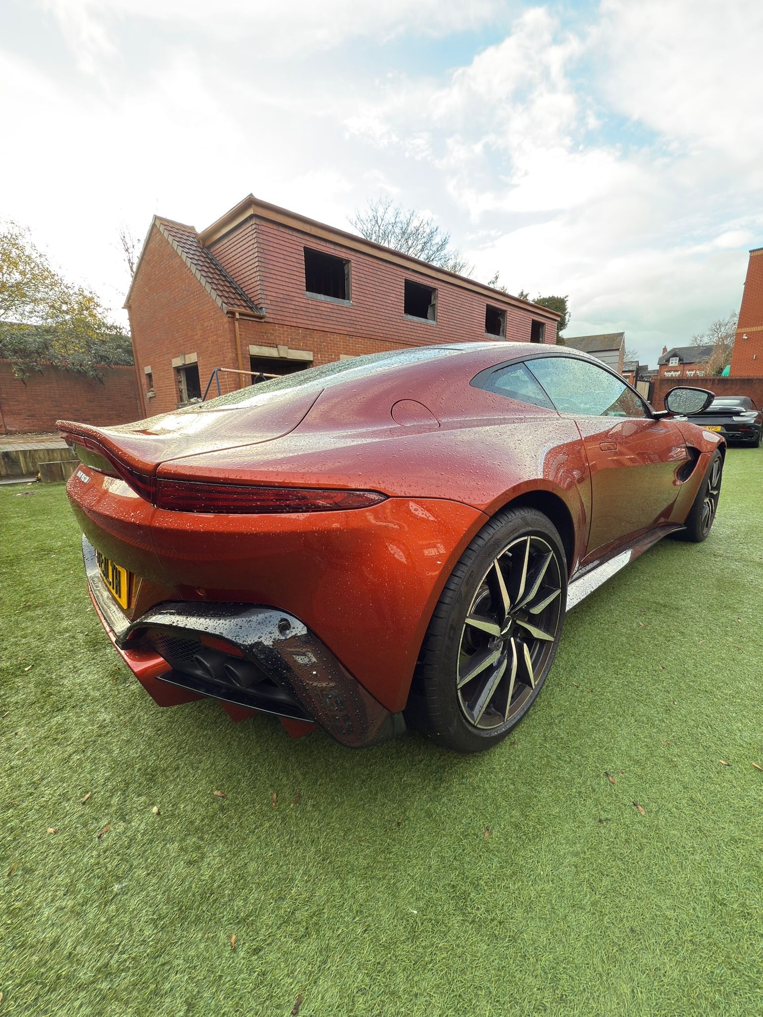 Used Aston Martin Vantage 2018 for sale - 76853554: Photo 7