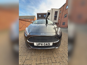 Used Ford Fiesta 2016 for sale - 76637653: Photo