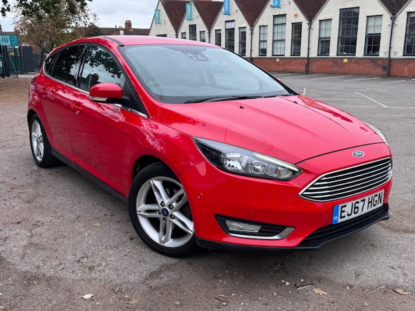 Used Ford Focus 2017 for sale - 76309692: Photo 2