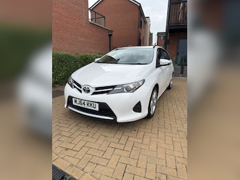 Used Toyota Auris 2014 for sale - 75446501: Photo