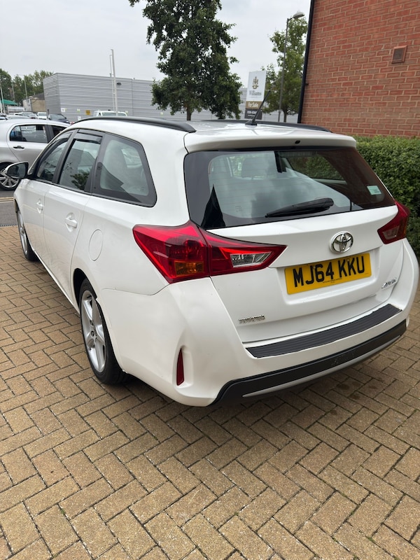 Used Toyota Auris 2014 for sale - 75446501: Photo 4