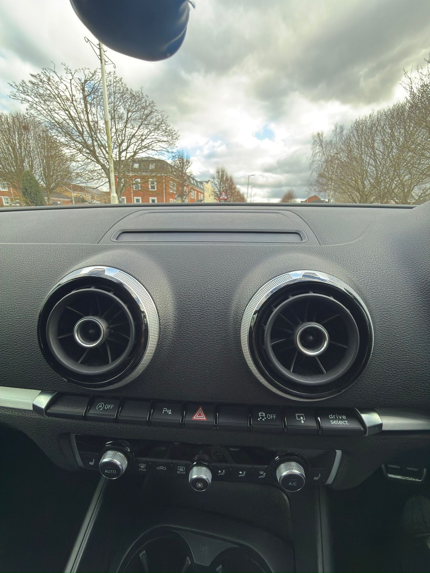 Used Audi A3 2015 for sale - 77759617: Photo 25