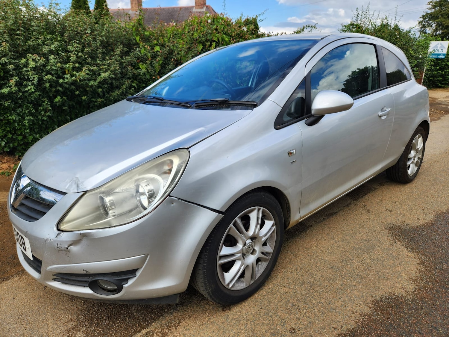 Used Vauxhall Corsa 2010 for sale - 77296604: Photo 3