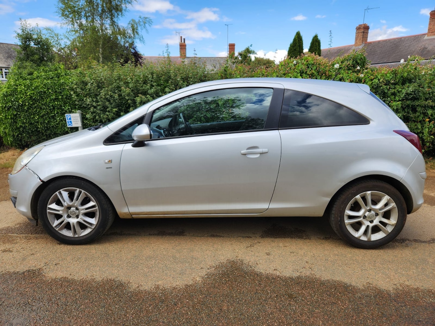 Used Vauxhall Corsa 2010 for sale - 77296604: Photo 4
