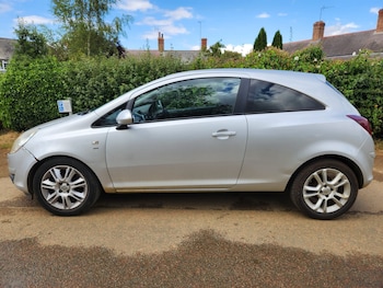Used Vauxhall Corsa 2010 for sale - 77296604: Photo