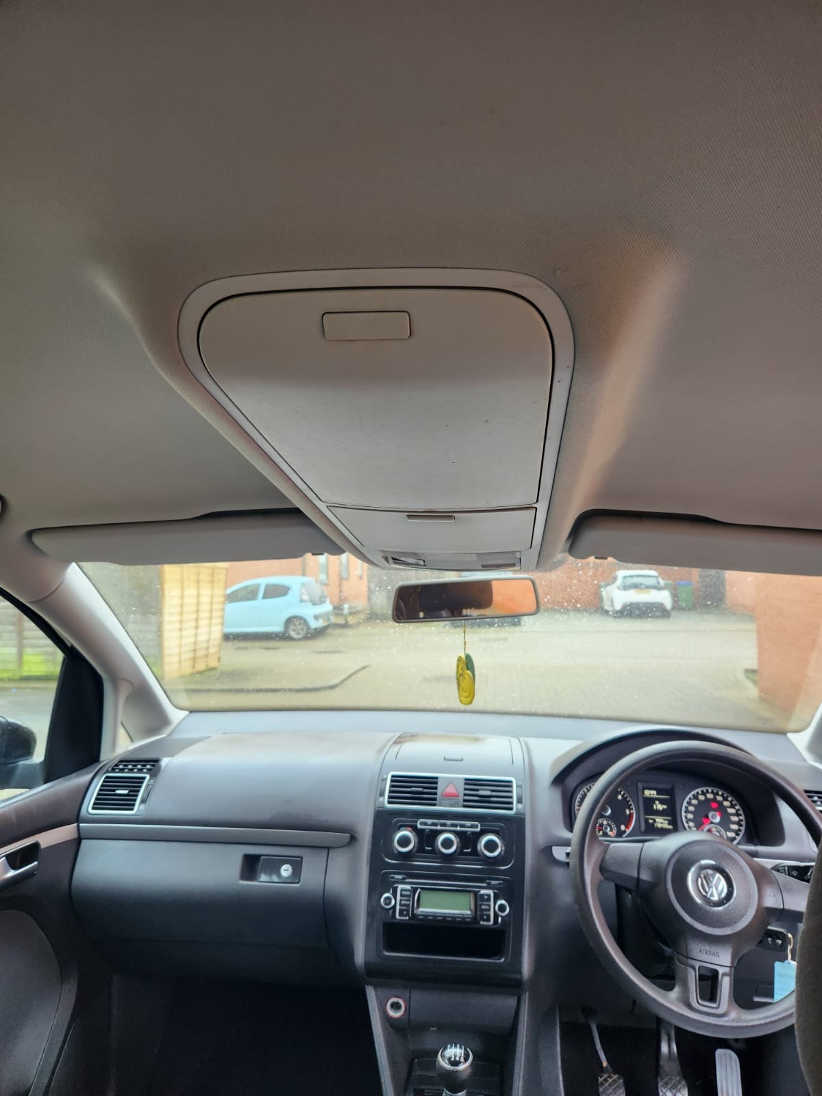 Used Volkswagen Touran 2010 for sale - 75446719: Photo 16