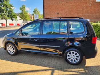 Used Volkswagen Touran 2010 for sale - 75446719: Photo