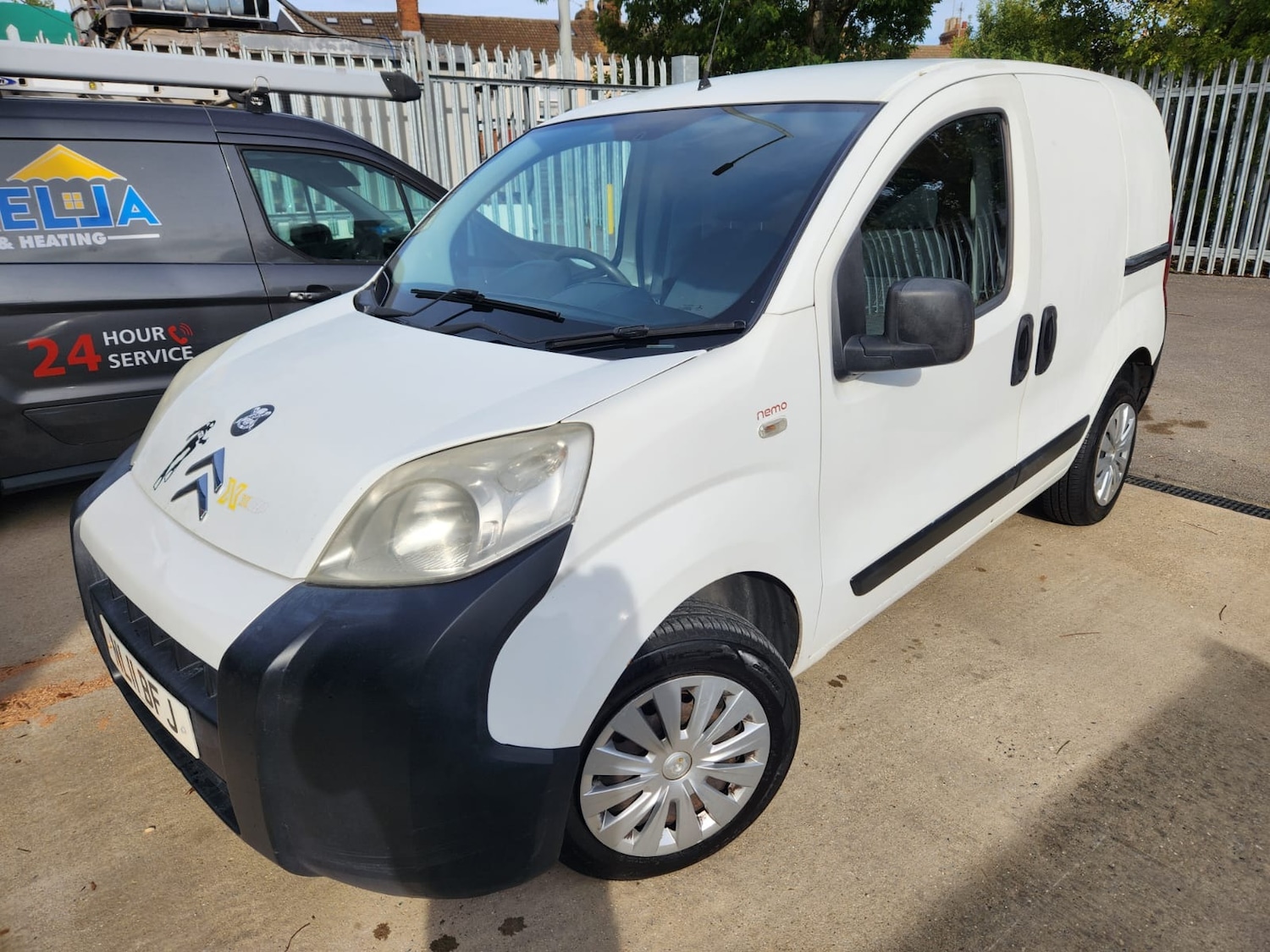 Used Vauxhall Viva 2018 for sale - 76181219: Photo 3