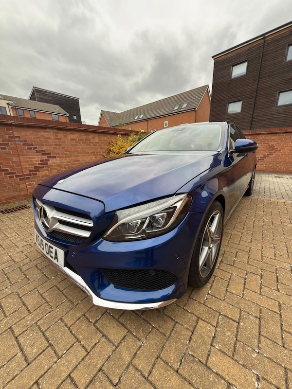 Used Mercedes-Benz C Class 2019 for sale - 76287386: Photo 3