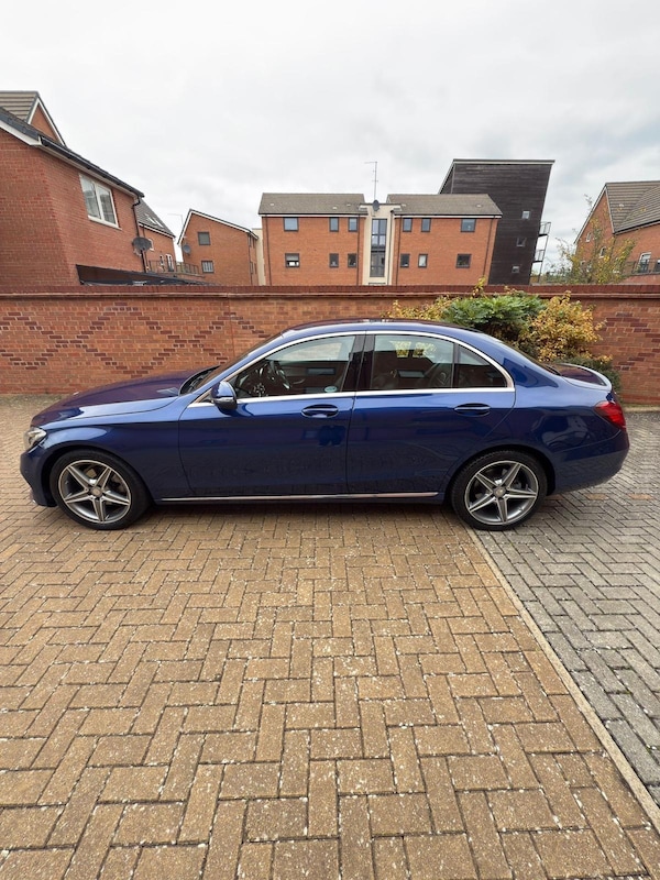 Used Mercedes-Benz C Class 2019 for sale - 76287386: Photo 4