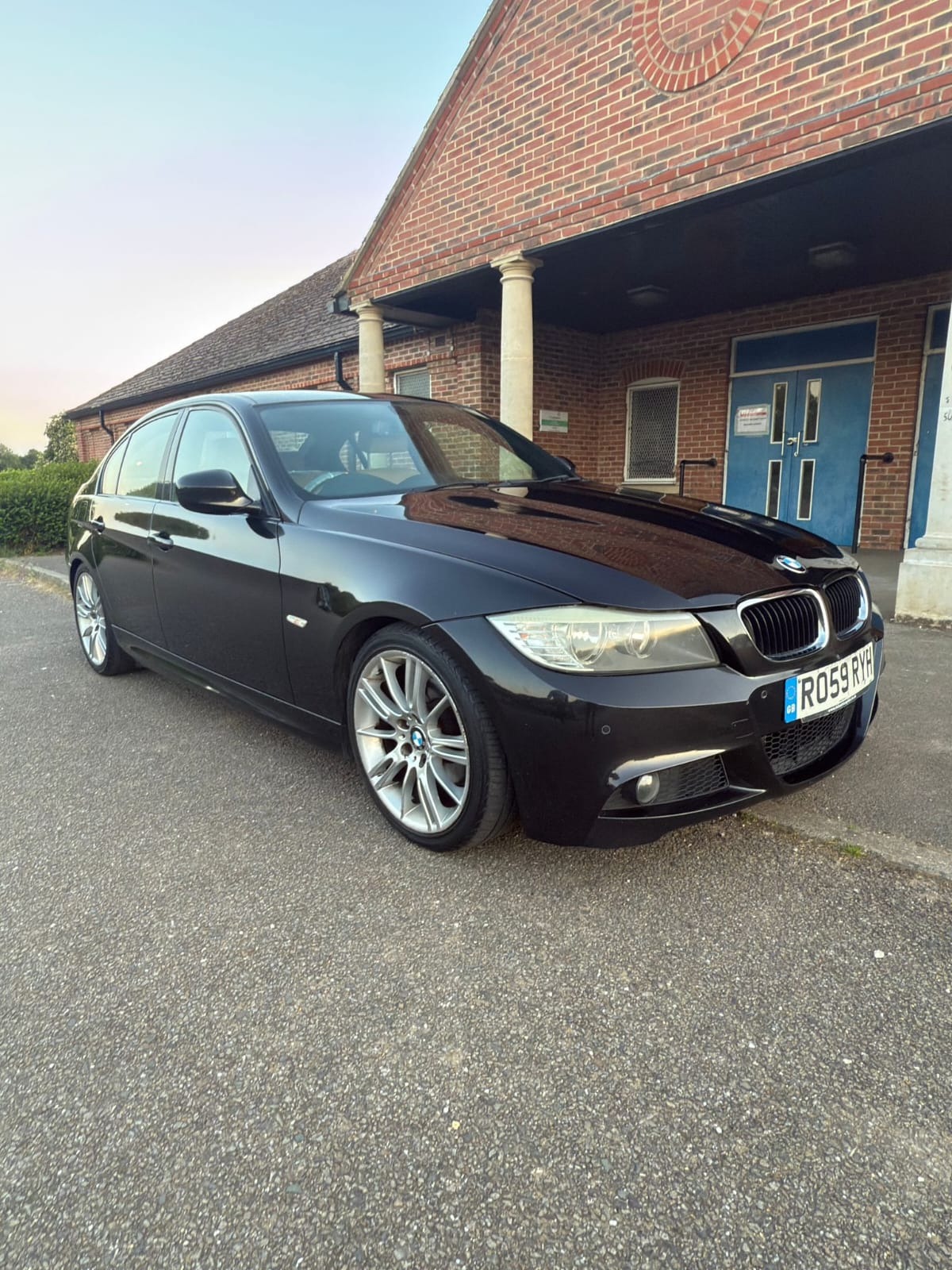 Used BMW 3 Series 2009 for sale - 77296601: Photo 1